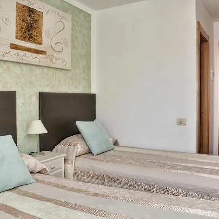 La Colegiata Πανσιόν 2*