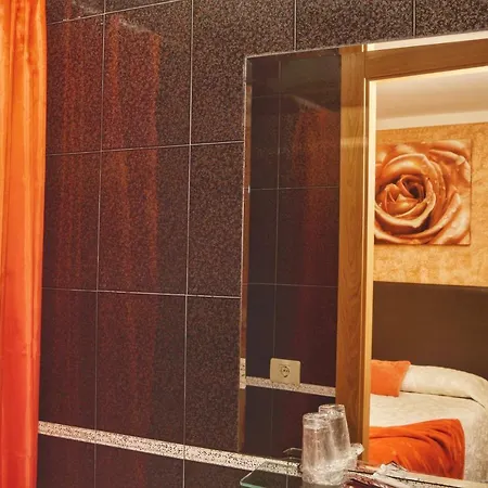 科莱吉塔教堂旅馆 招待所 比戈