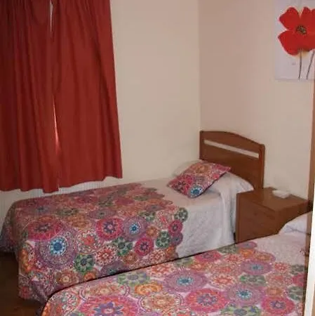 La Colegiata Πανσιόν