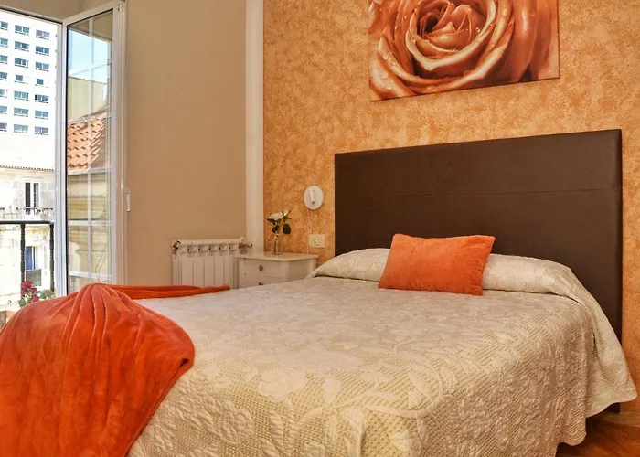 科莱吉塔教堂旅馆 招待所 比戈