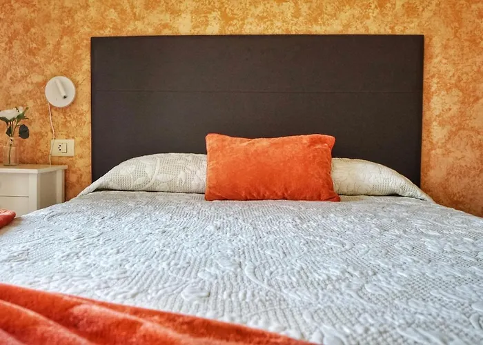 招待所 科莱吉塔教堂旅馆 2*