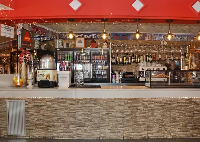 招待所 科莱吉塔教堂旅馆 2*