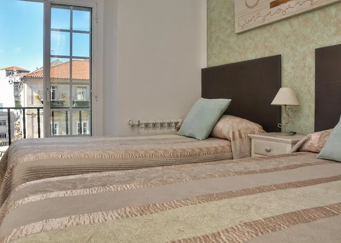 科莱吉塔教堂旅馆 招待所 比戈