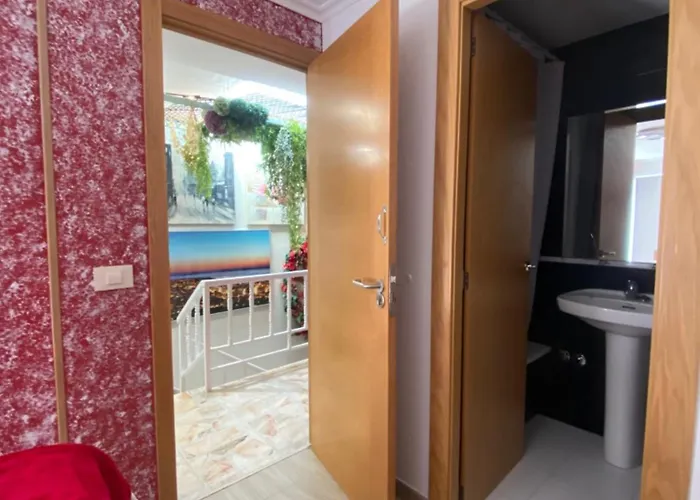 招待所 科莱吉塔教堂旅馆 比戈