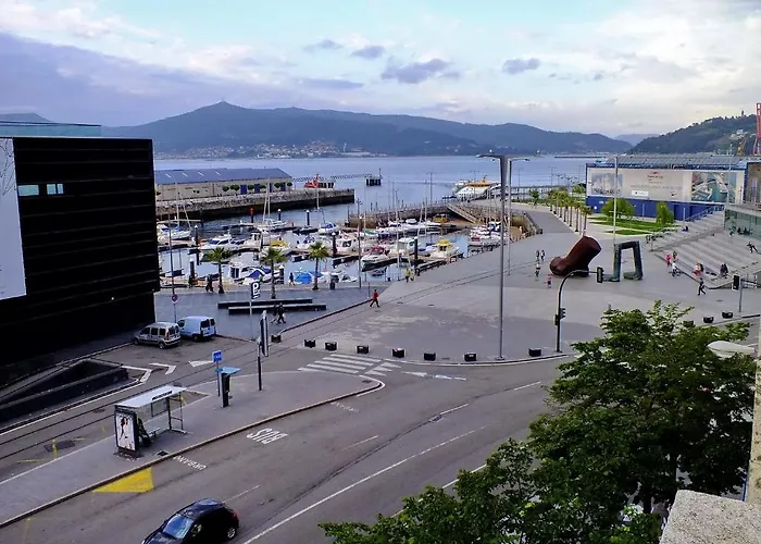 科莱吉塔教堂旅馆 2* 比戈