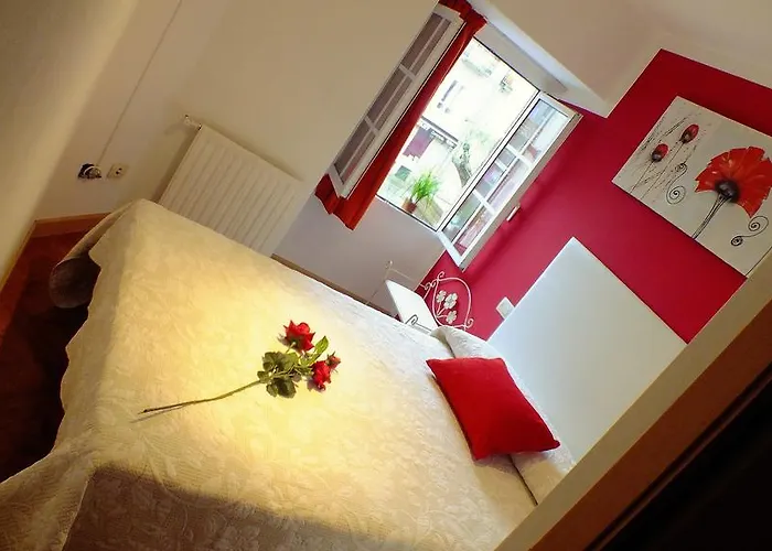 科莱吉塔教堂旅馆 2* 比戈